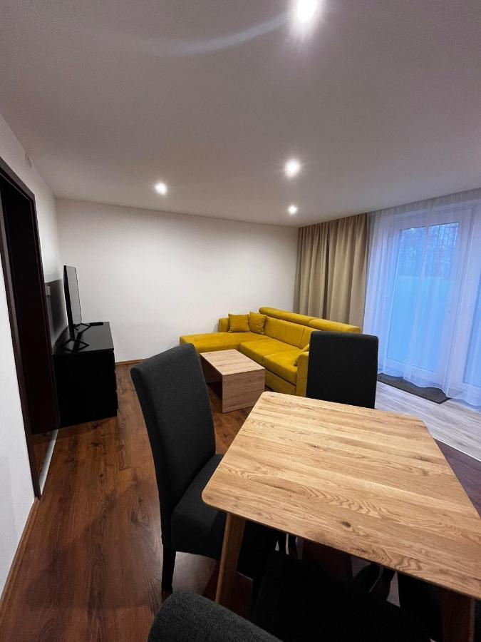 Smart Apartment Ll Huncovce Екстериор снимка