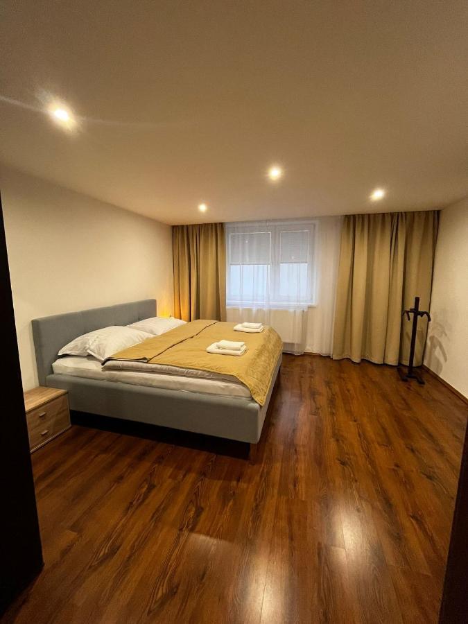 Smart Apartment Ll Huncovce Екстериор снимка